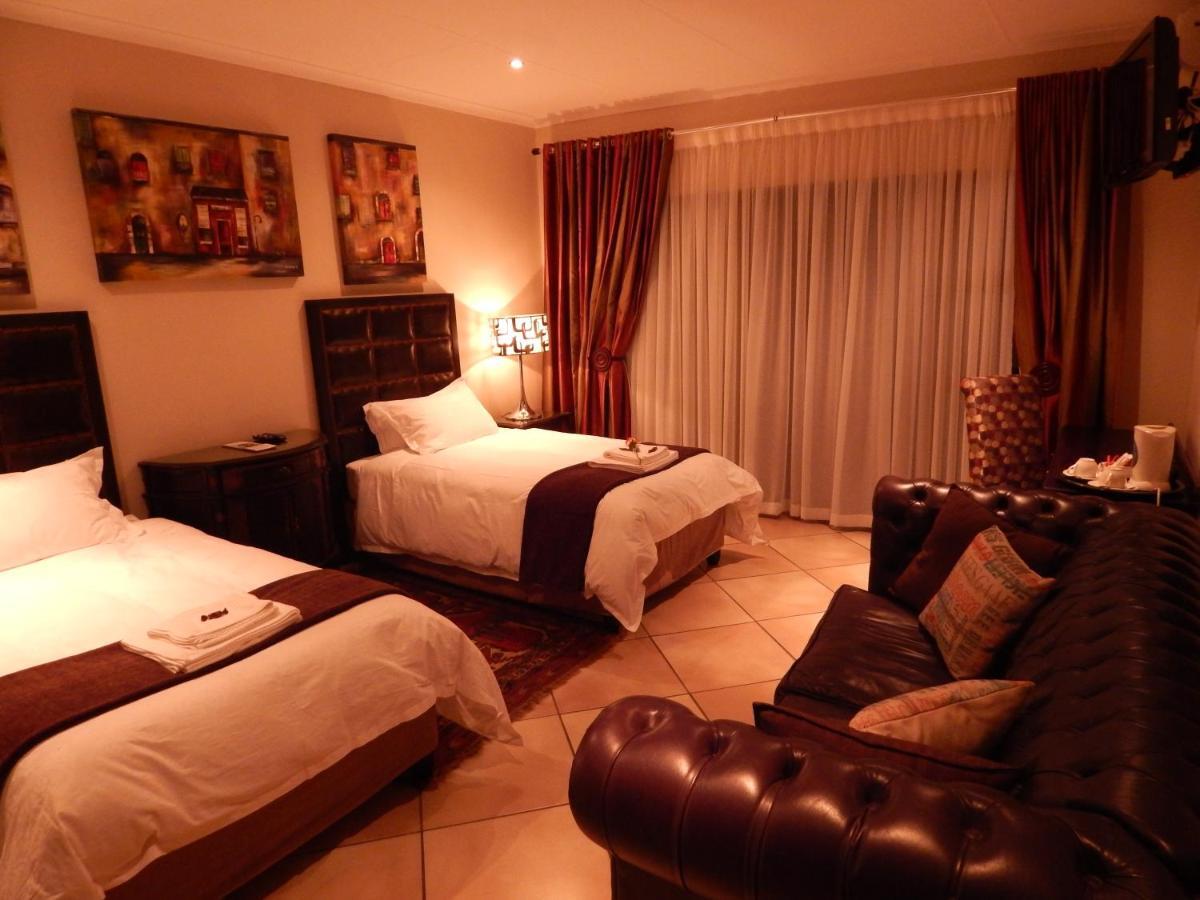 Border Close Guesthouse Upington Exterior photo